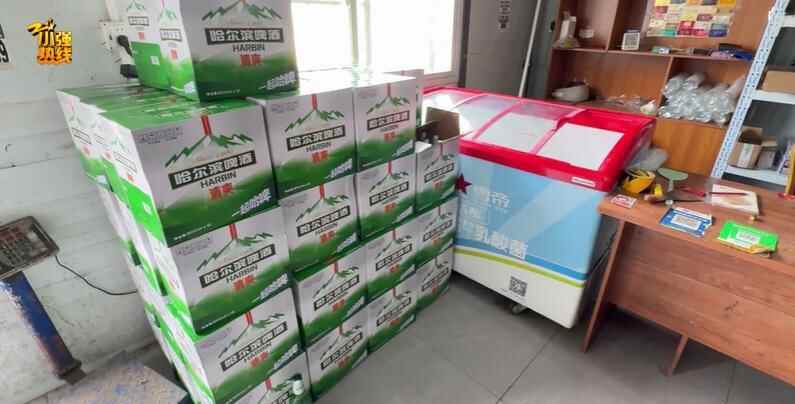 哈尔滨啤酒突然爆裂，男子眼球被炸破